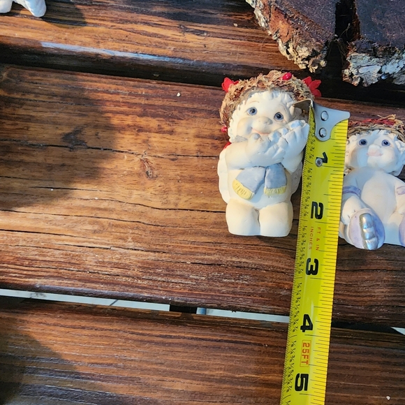 Hallmark Dreamsicle "Snowflake" and "All Star Skater" Christmas Figurines - Picture 9 of 11